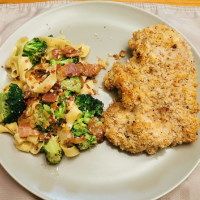 Garlic Parmesan Chicken with Broccoli and Noodles